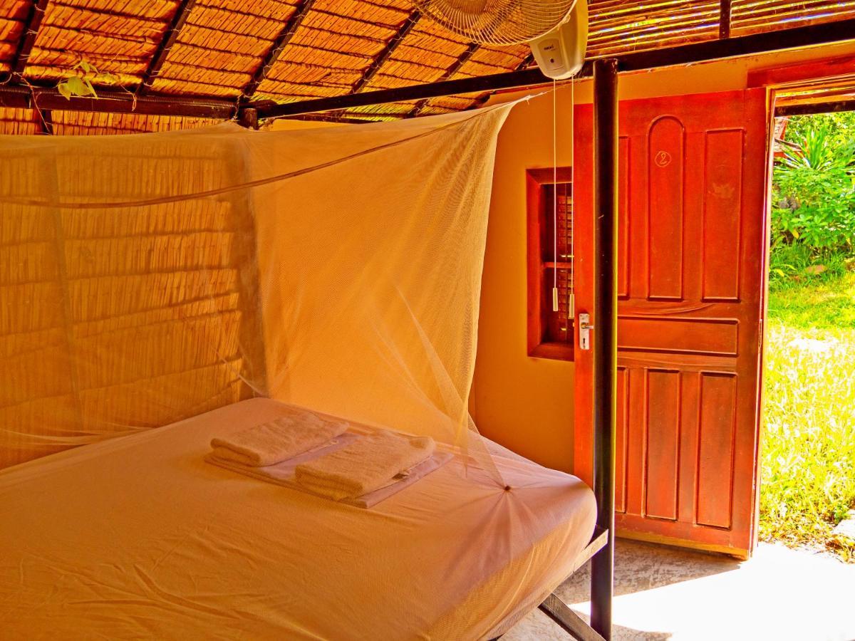 The Plantation Hostel Kampot Buitenkant foto