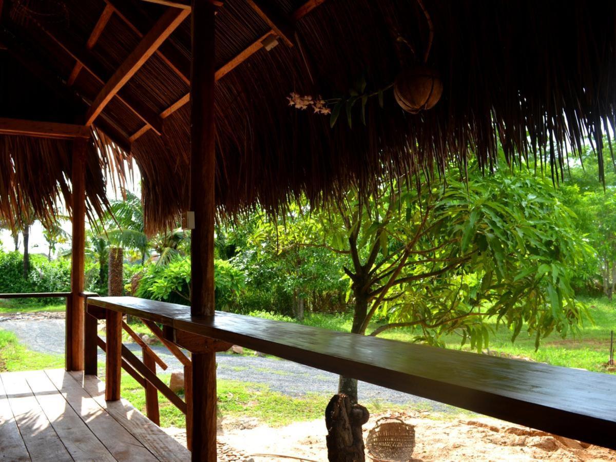The Plantation Hostel Kampot Buitenkant foto