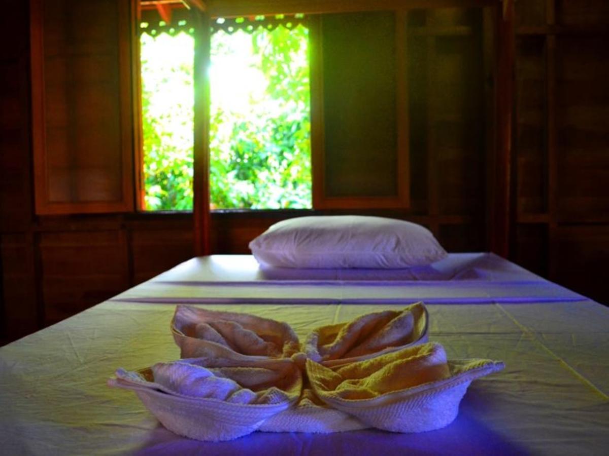 The Plantation Hostel Kampot Buitenkant foto