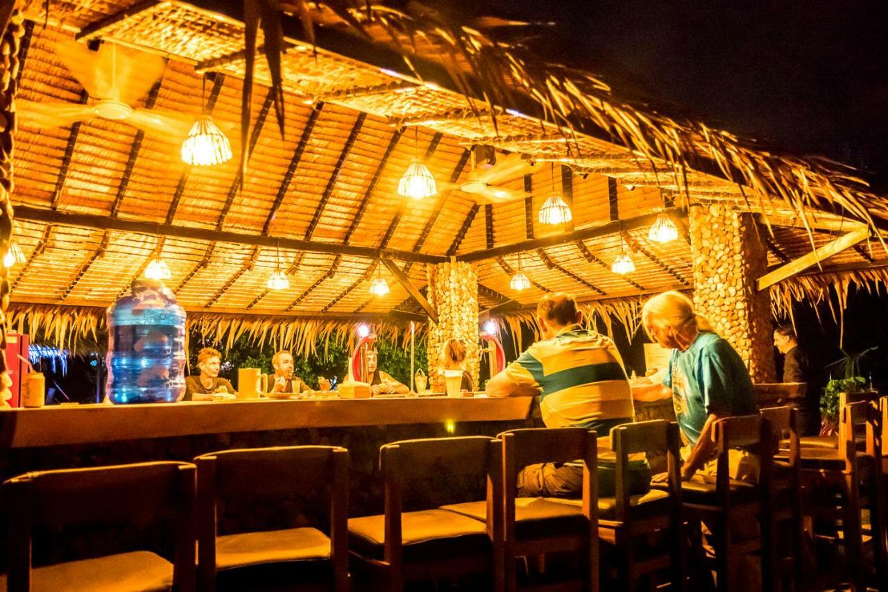 The Plantation Hostel Kampot Buitenkant foto